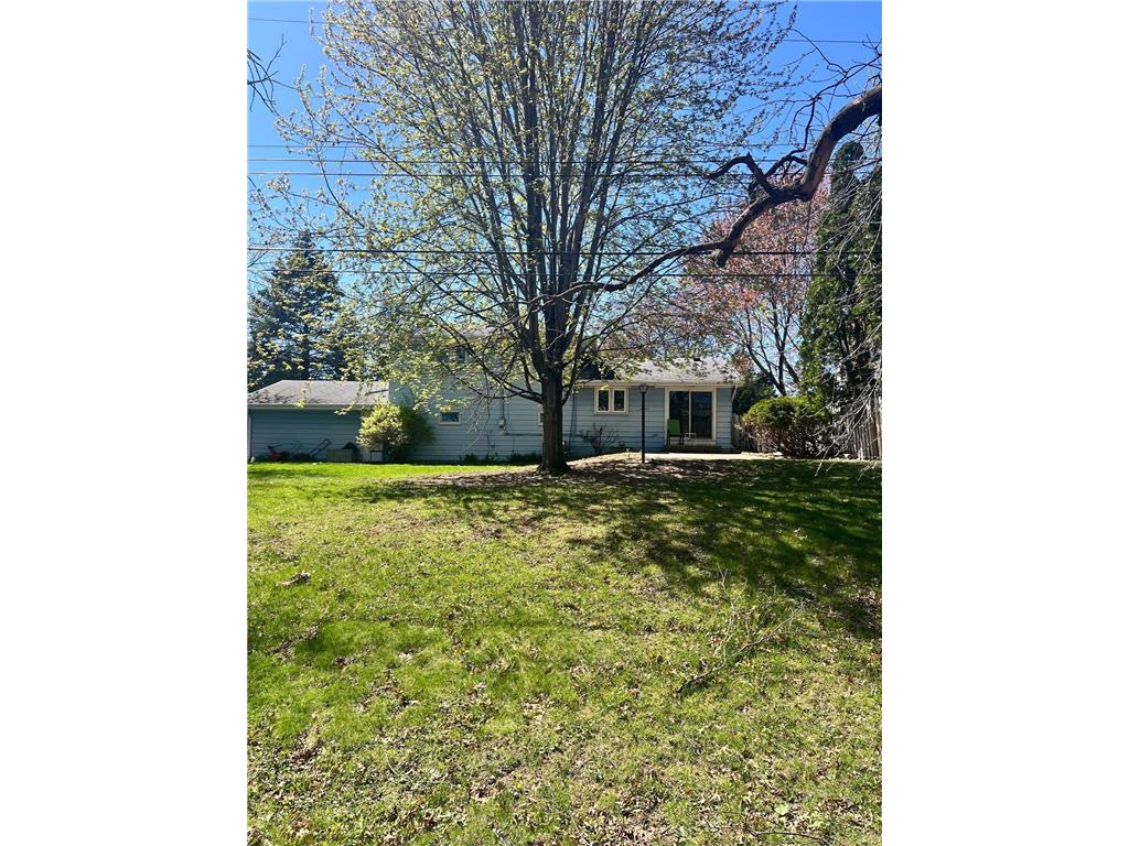 1417 Pinewood Drive Woodbury MN 55125 7057887 image2