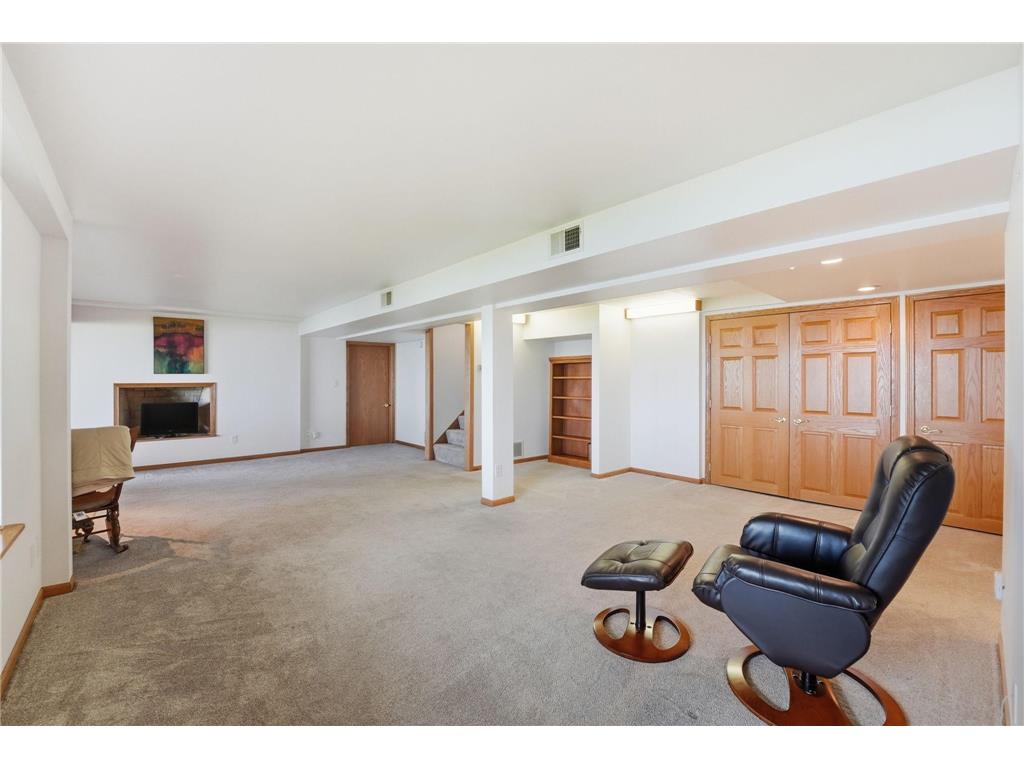 14171 Skyline Drive New London Twp MN 56288 - Green 7070945 image95