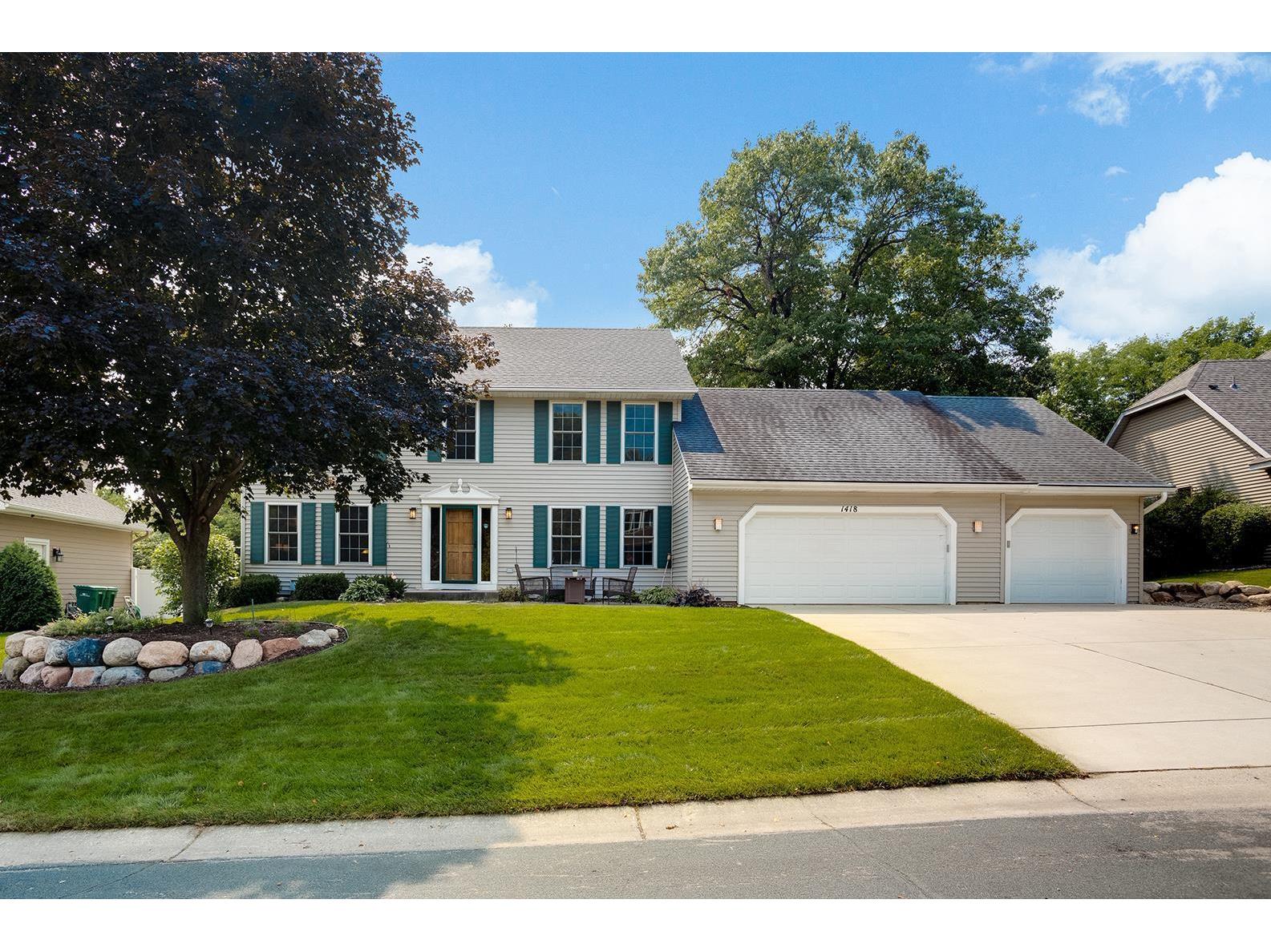 1418 Appaloosa Trail, Eagan, MN 55122 MLS 6081785 Edina Realty