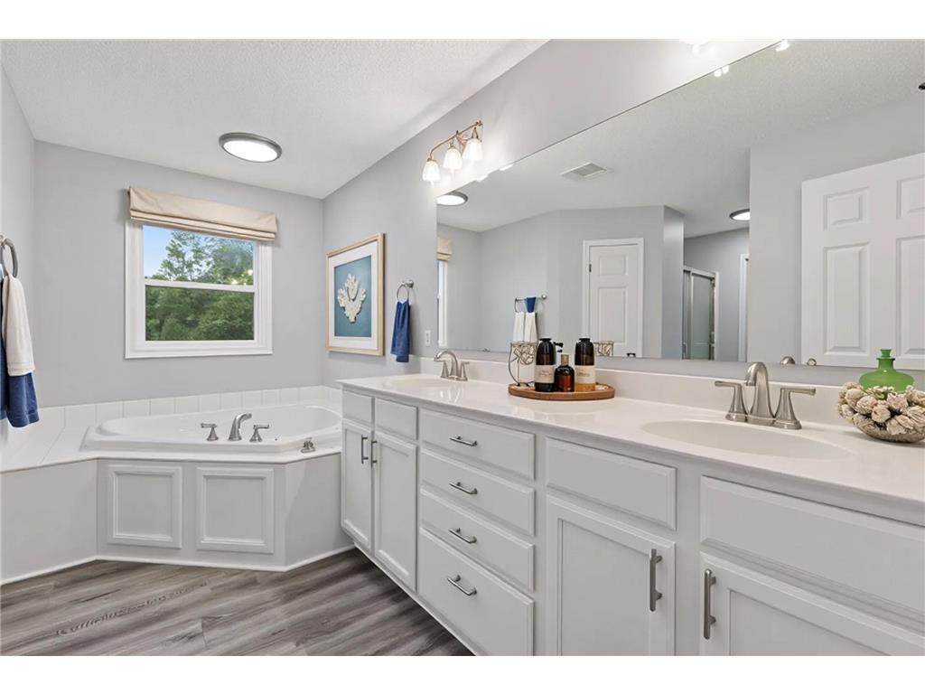 1418 Bluff Street Dundas MN 55019 6725187 image30