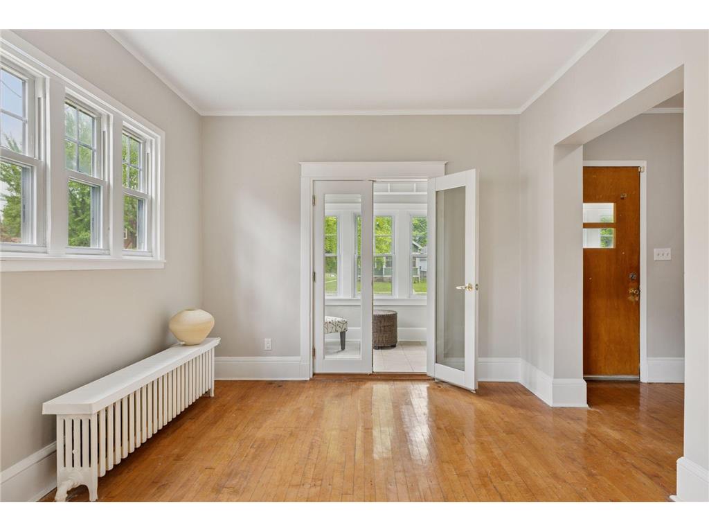 1418 Payne Avenue Saint Paul MN 55130 6776397 image1