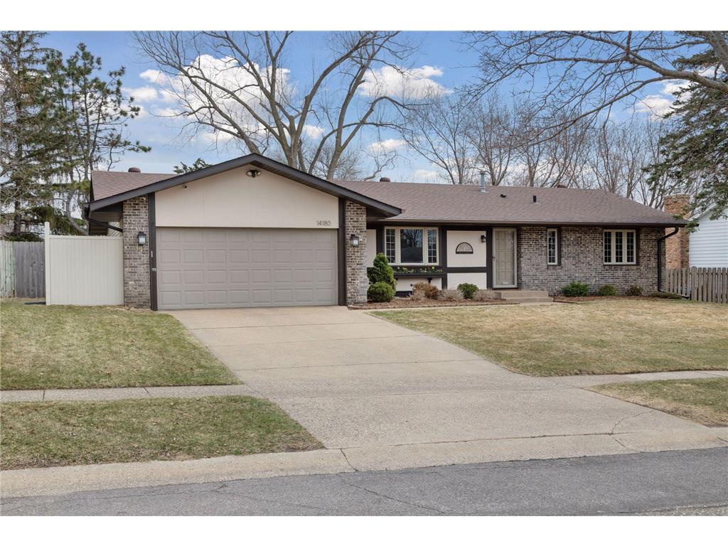 14180 Garrett Avenue Apple Valley MN 55124 6691194 image1