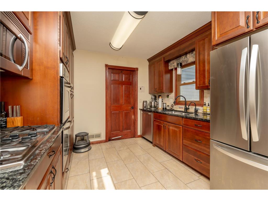 14180 Germane Avenue Apple Valley MN 55124 7110400 image6