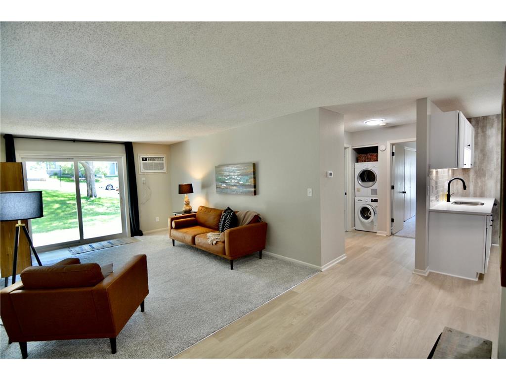 14182 Pennock Avenue #113B Apple Valley MN 55124 6395172 image1