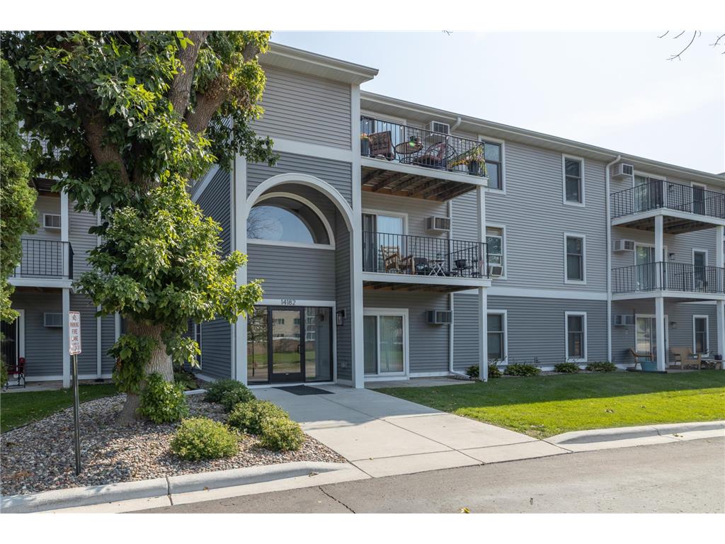 14182 Pennock Avenue 304, Apple Valley, MN, 55124 MLS 6259747