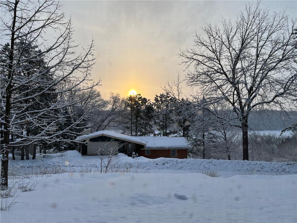 1419 Riverview Drive Stillwater MN 55082 - St Croix River 6356550 image1