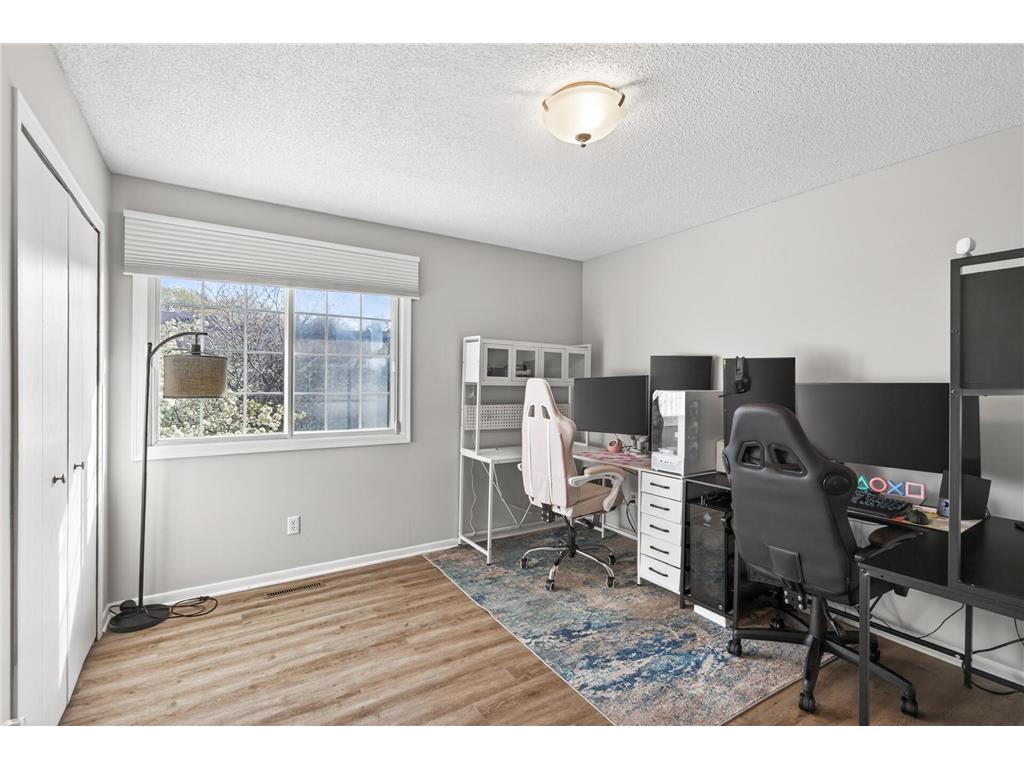 14194 Plymouth Avenue Burnsville MN 55337 7063577 image19