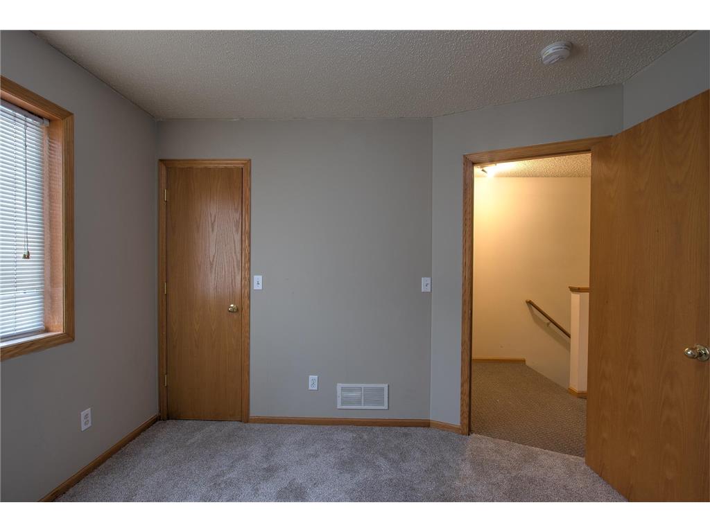 142 19th Avenue SE Cambridge MN 55008 7042588 image12