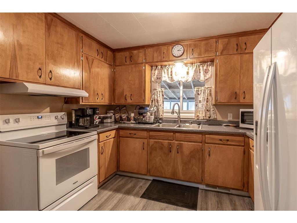 142 3rd Avenue SW Winnebago MN 56098 7023593 image8