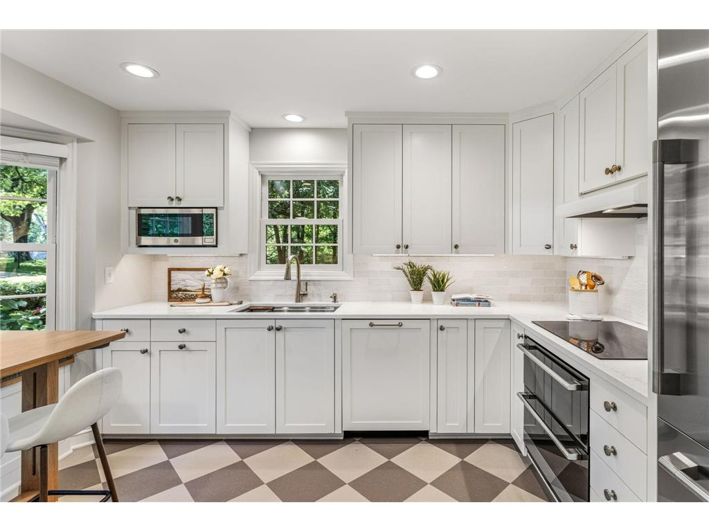 1420 Alpine Pass Golden Valley MN 55416 7084256 image14