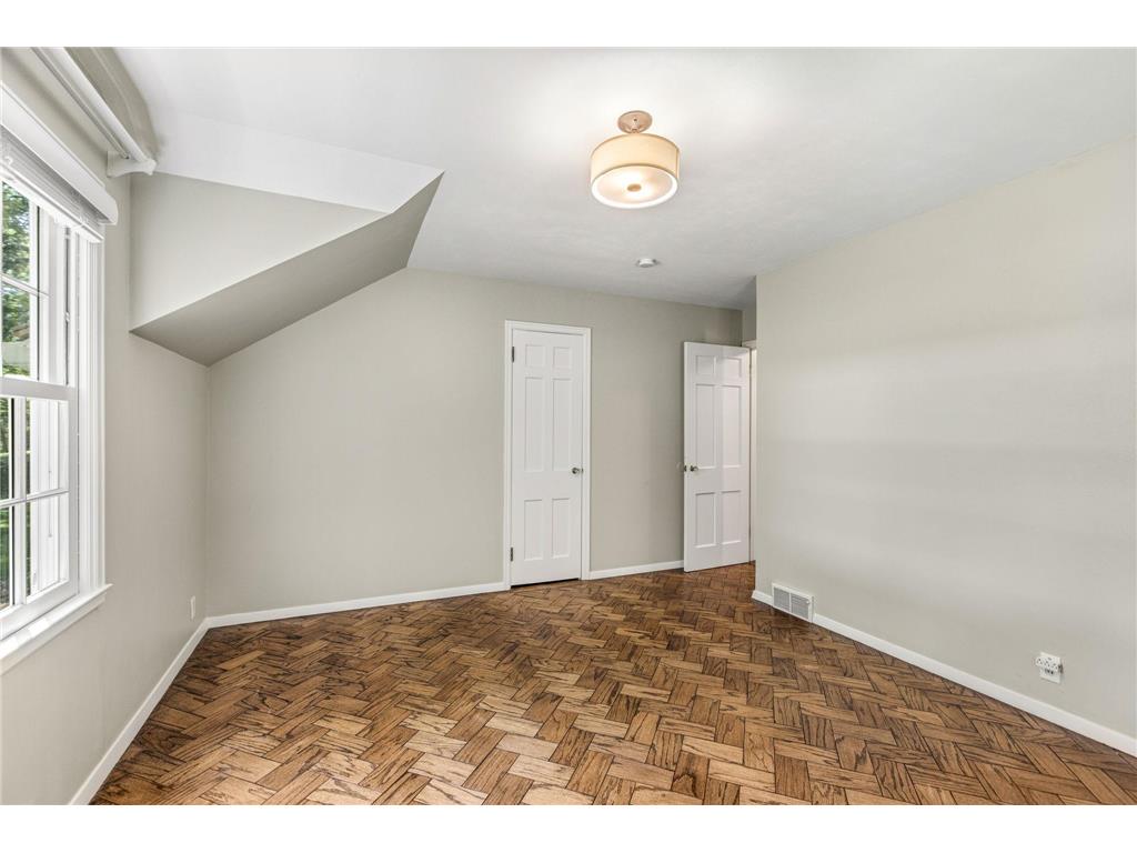 1420 Alpine Pass Golden Valley MN 55416 7084256 image37