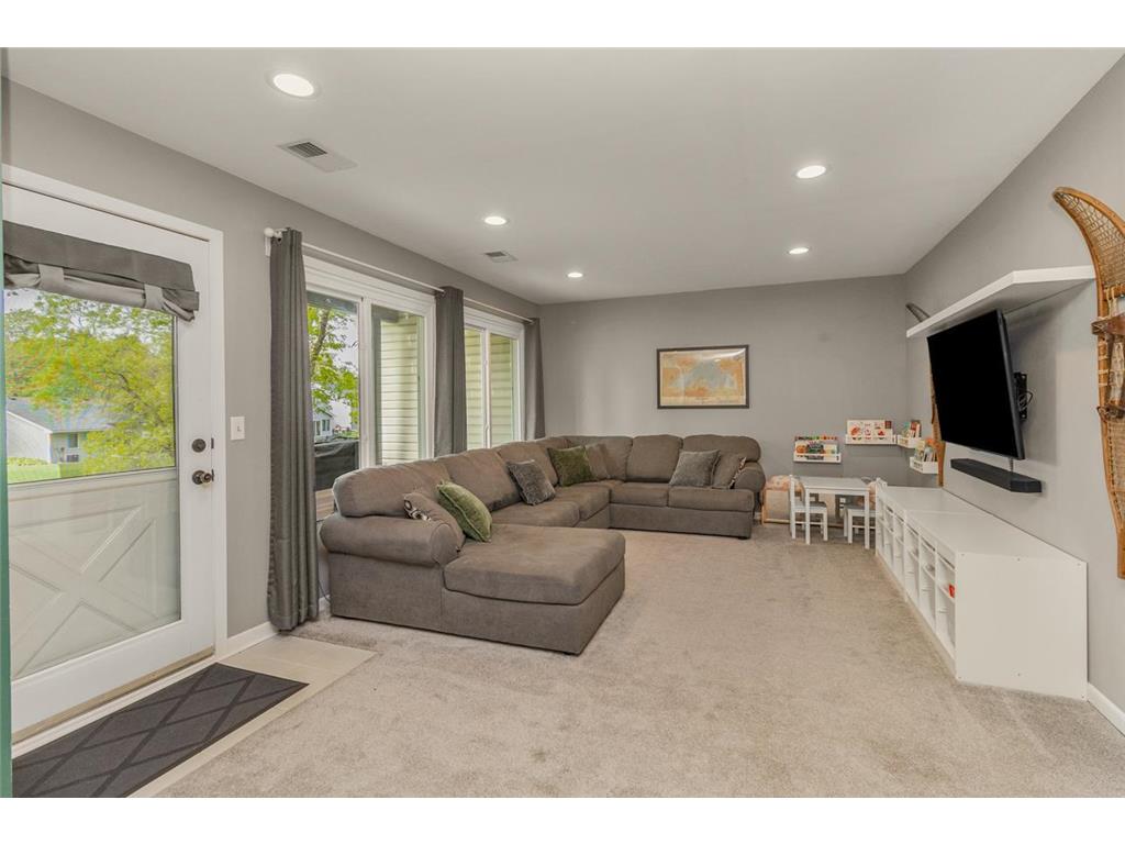 1420 Hilo Avenue N Oakdale MN 55128 7079193 image13