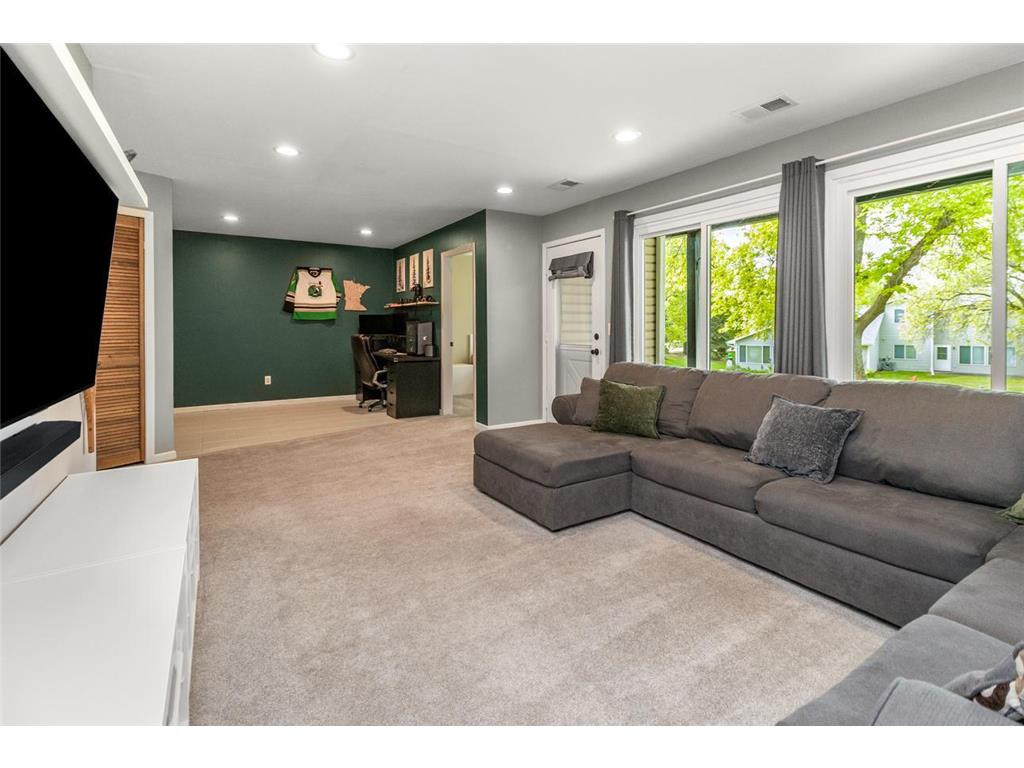1420 Hilo Avenue N Oakdale MN 55128 7079193 image14