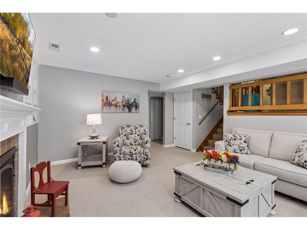 1420 Knoll Drive Shoreview MN 55126 7085314 image10