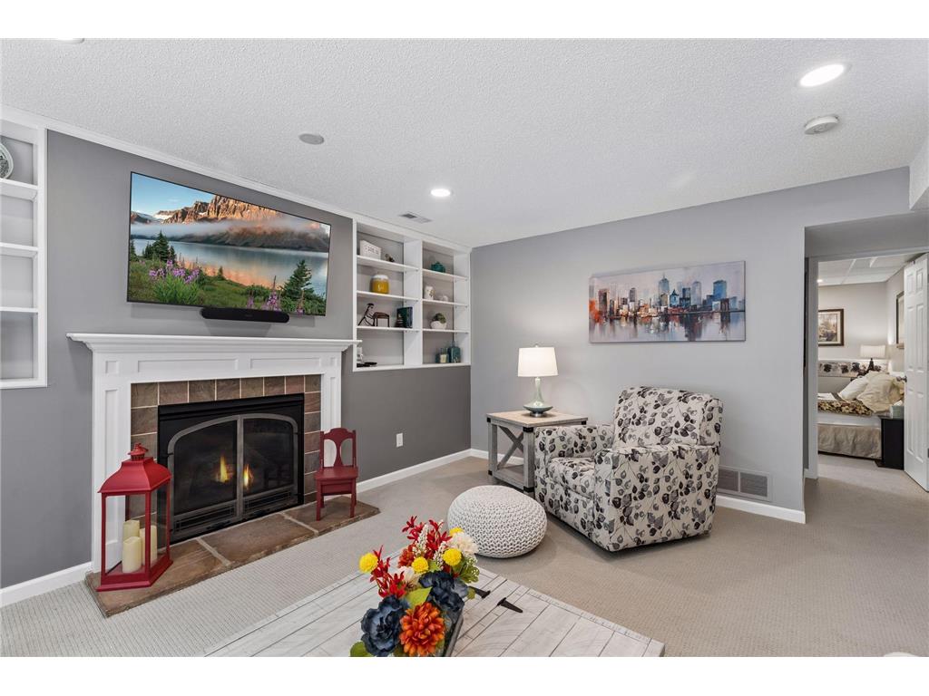 1420 Knoll Drive Shoreview MN 55126 7085314 image11