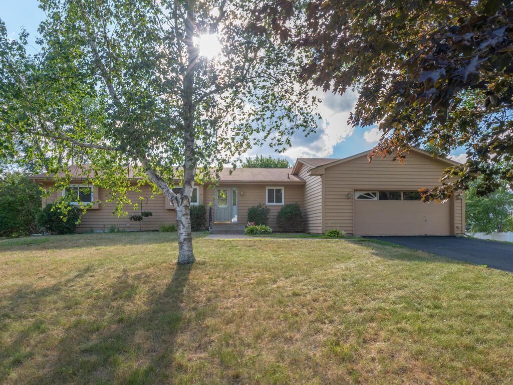 1420 Quinlan Avenue S, Lake Saint Croix Beach, MN, 55043 MLS 6240031