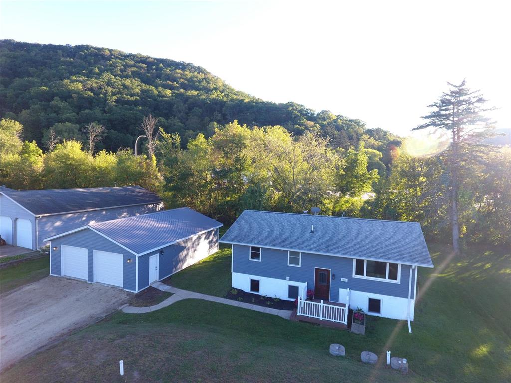 1420 River Street Dakota MN 55925 - Mississippi 6610994 image1