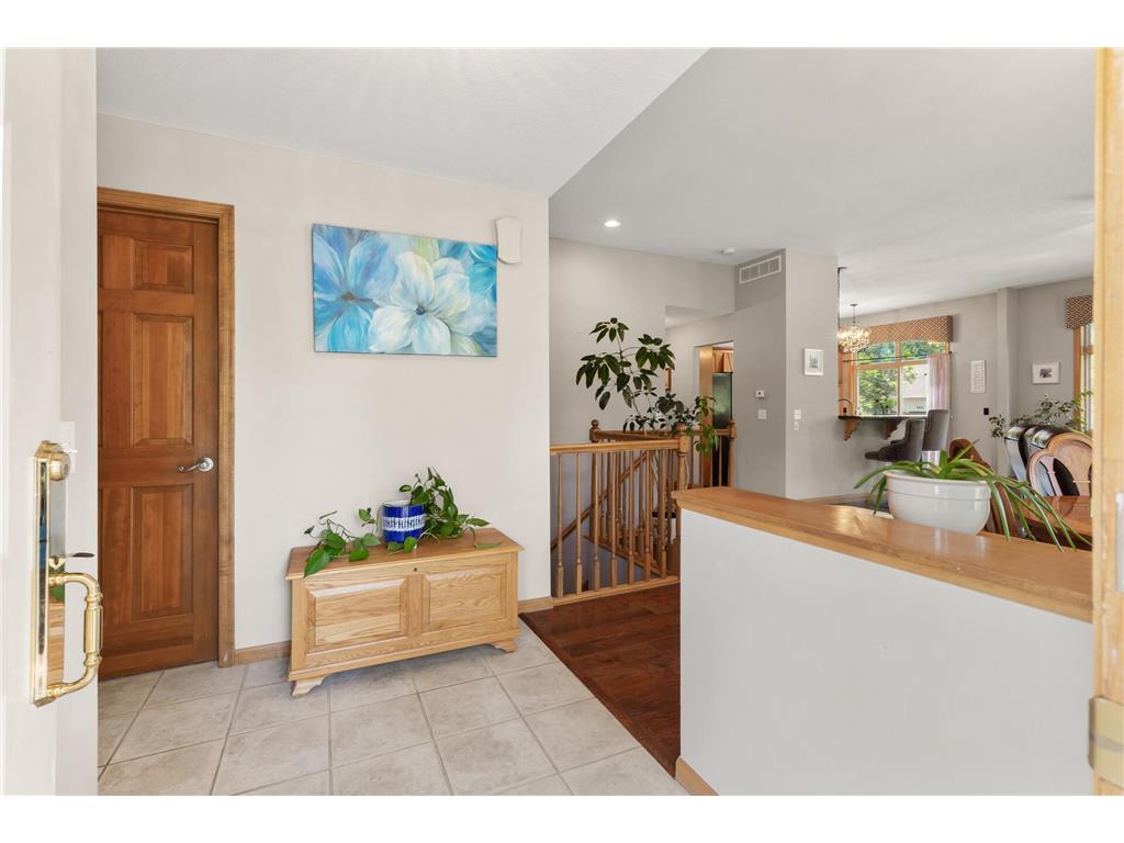 1420 Summit Shores Drive Burnsville MN 55306 - Earley 7003012 image10