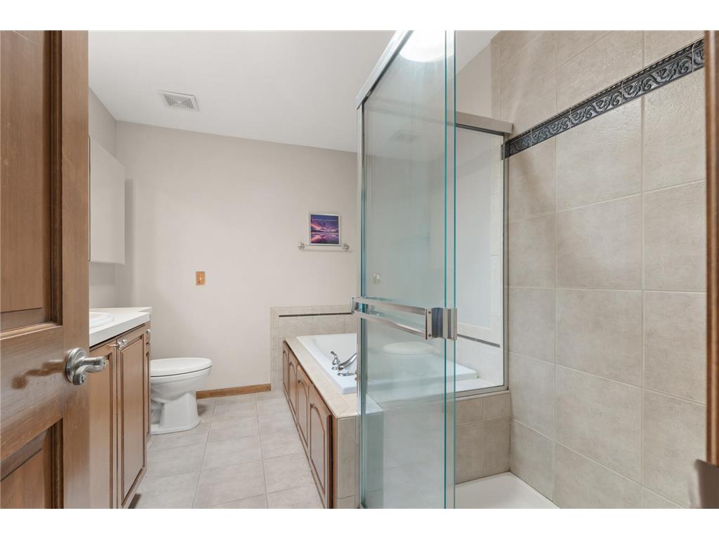 1420 Summit Shores Drive Burnsville MN 55306 - Earley 7003012 image12