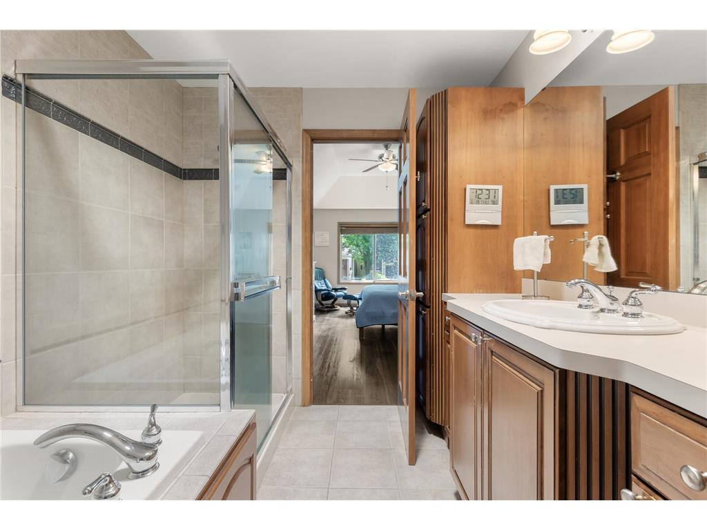 1420 Summit Shores Drive Burnsville MN 55306 - Earley 7003012 image13