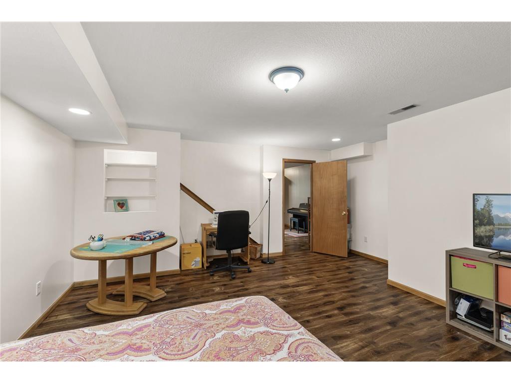 1420 Summit Shores Drive Burnsville MN 55306 - Earley 7003012 image24