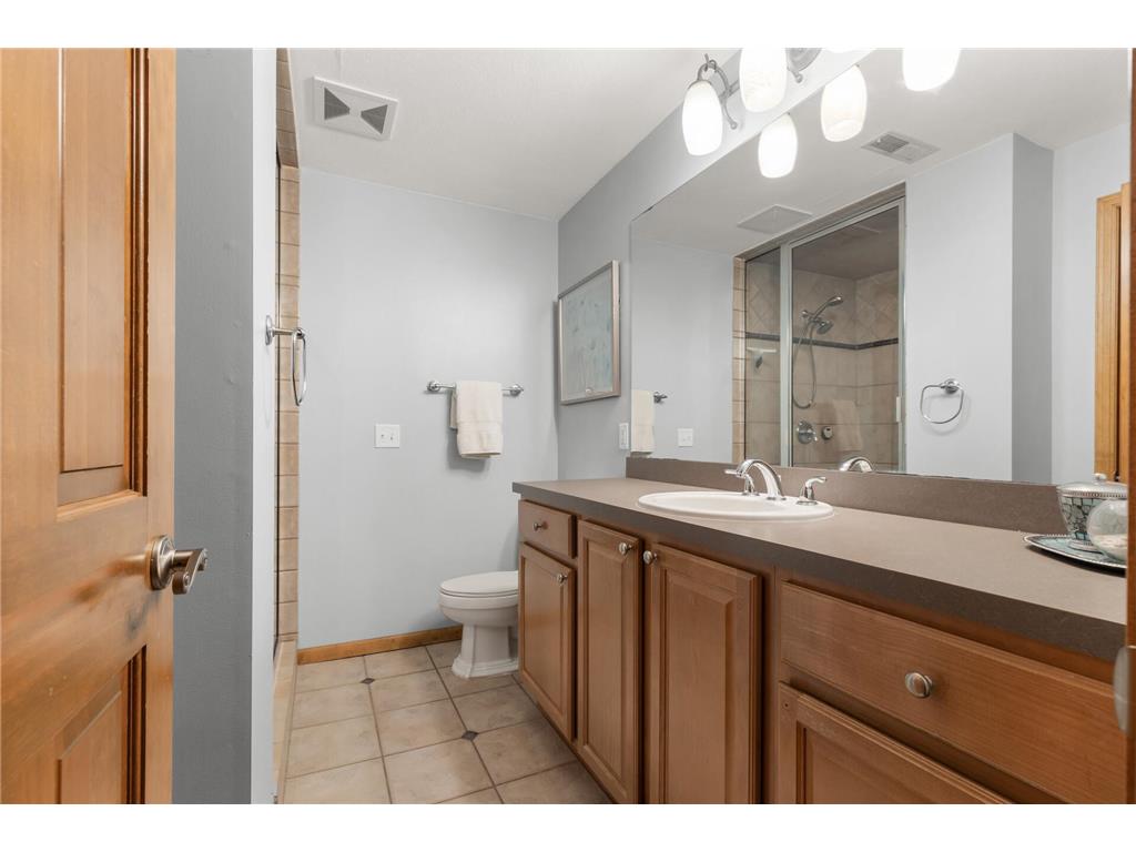 1420 Summit Shores Drive Burnsville MN 55306 - Earley 7003012 image28