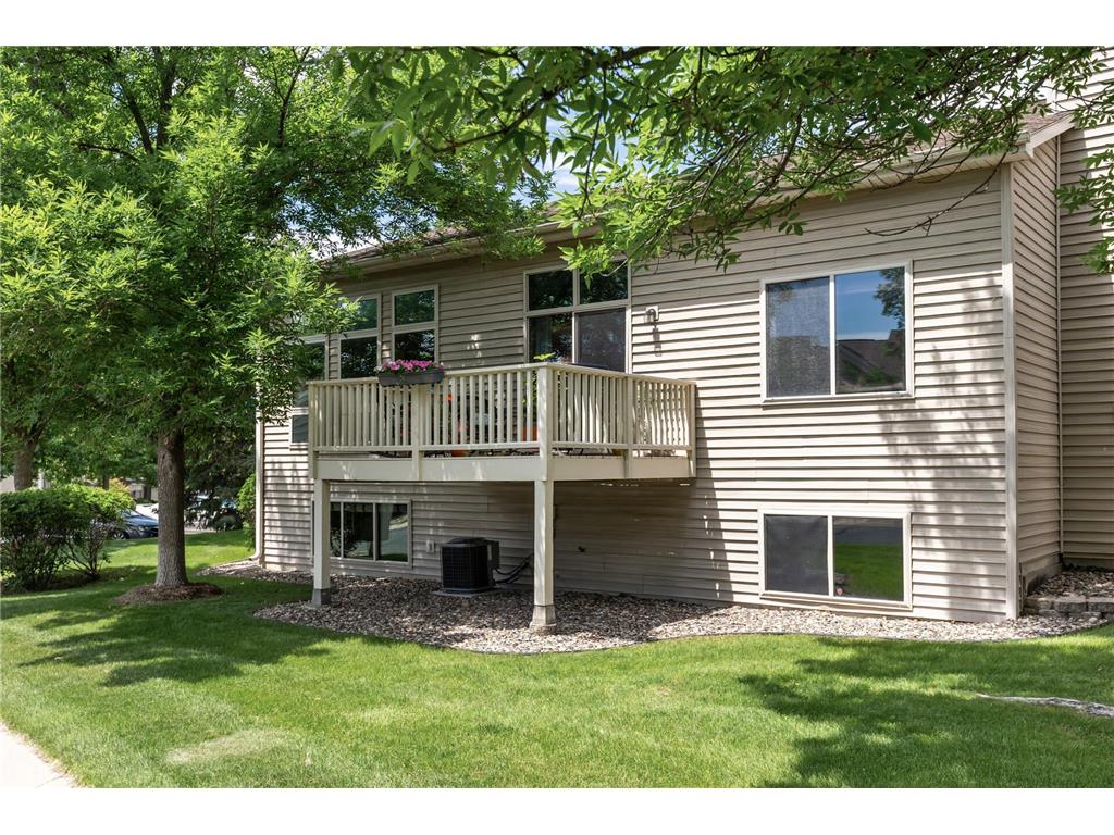 1420 Summit Shores Drive Burnsville MN 55306 - Earley 7003012 image34
