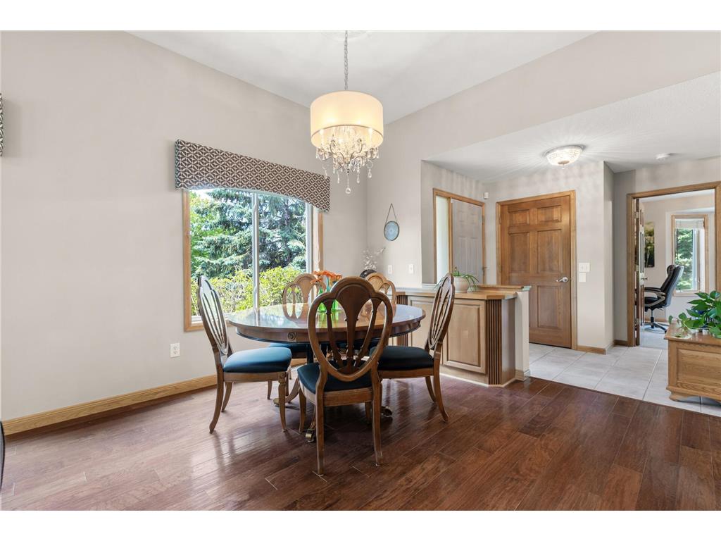 1420 Summit Shores Drive Burnsville MN 55306 - Earley 7003012 image9