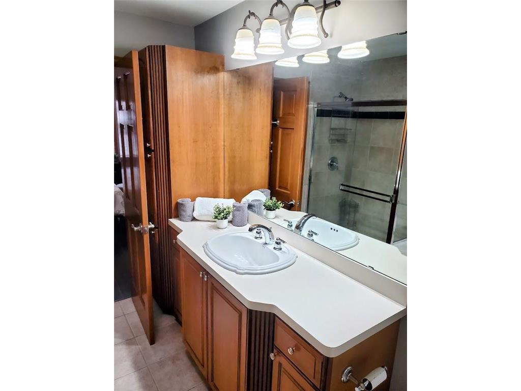 1420 Summit Shores Drive Burnsville MN 55306 - Earley 7034846 image18