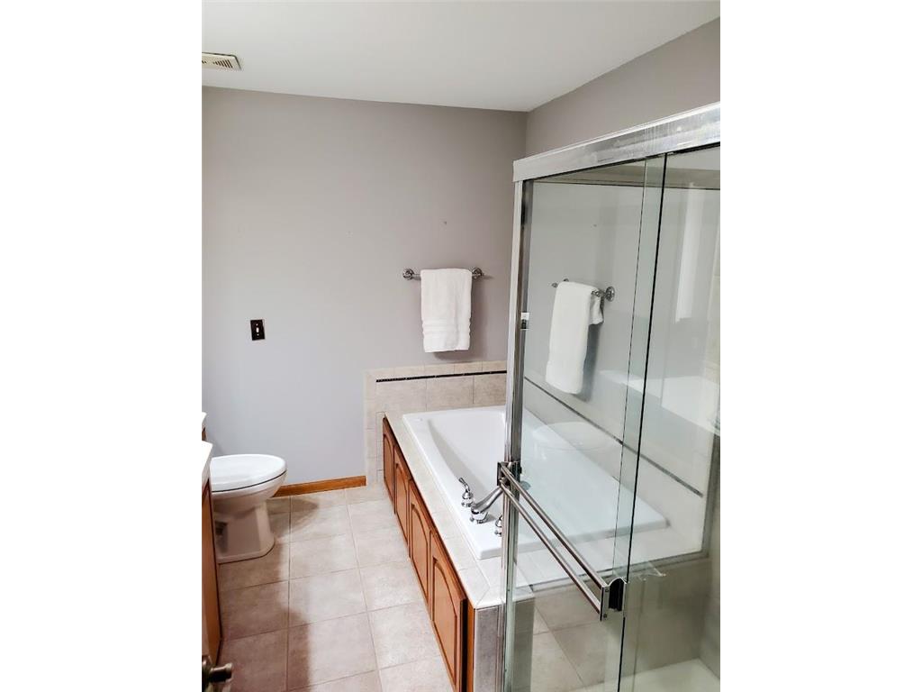 1420 Summit Shores Drive Burnsville MN 55306 - Earley 7034846 image19