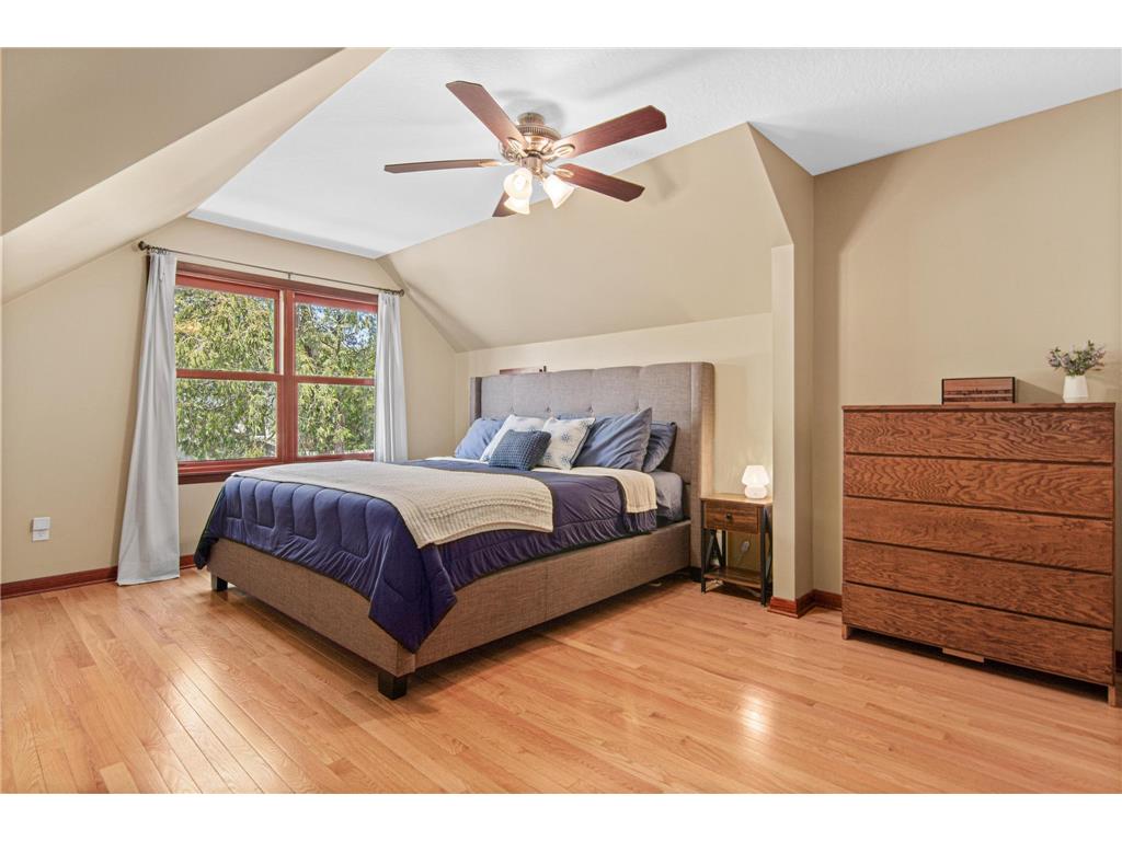1420 Winnetka Avenue N Golden Valley MN 55427 7064048 image24