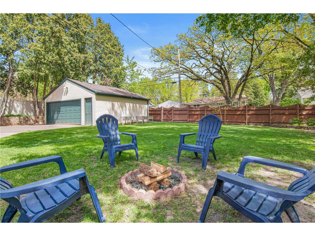 1420 Winnetka Avenue N Golden Valley MN 55427 7064048 image3
