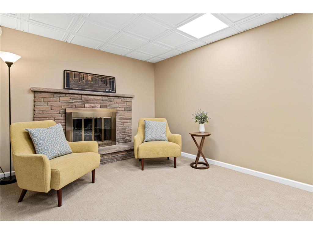 1420 Winnetka Avenue N Golden Valley MN 55427 7064048 image32