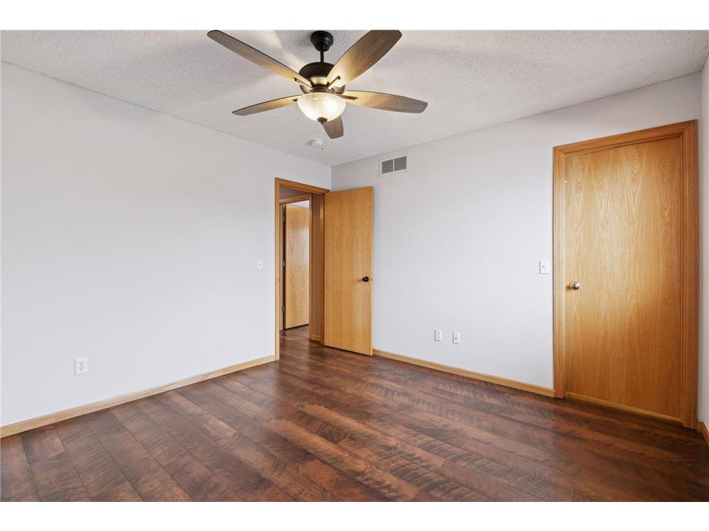 14200 Belfast Court Rosemount MN 55068 7018571 image26