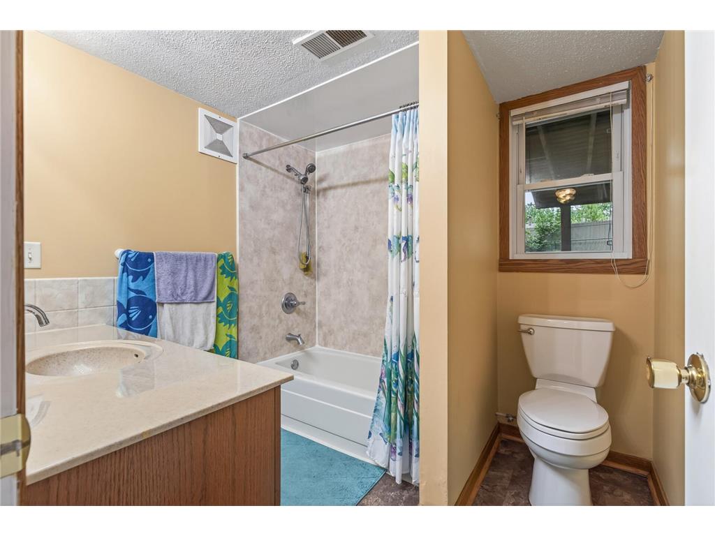 14200 Timothy Avenue NE Prior Lake MN 55372 - Lower Prior 7075991 image29