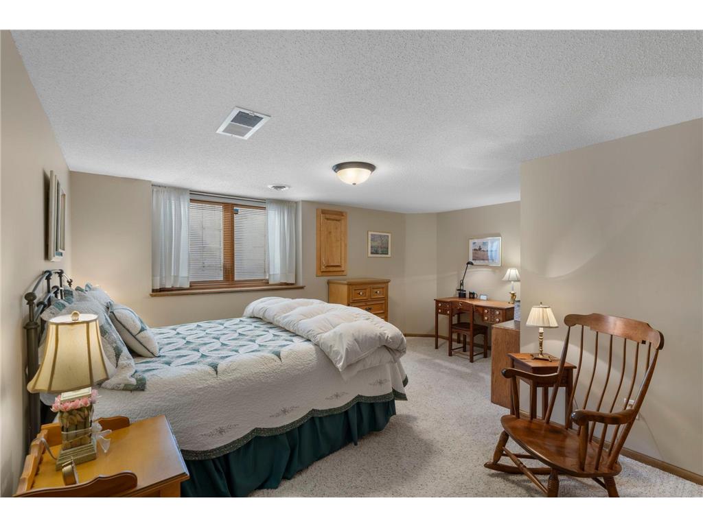 14207 41st Avenue N Plymouth MN 55446 7047782 image19