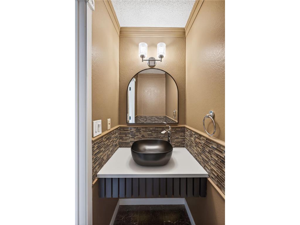 1421 63rd Lane Brooklyn Center MN 55430 7038445 image12