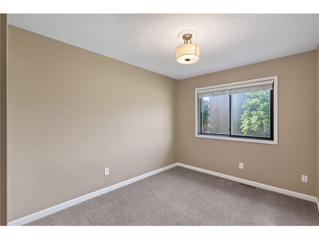 1421 63rd Lane Brooklyn Center MN 55430 7038445 image20