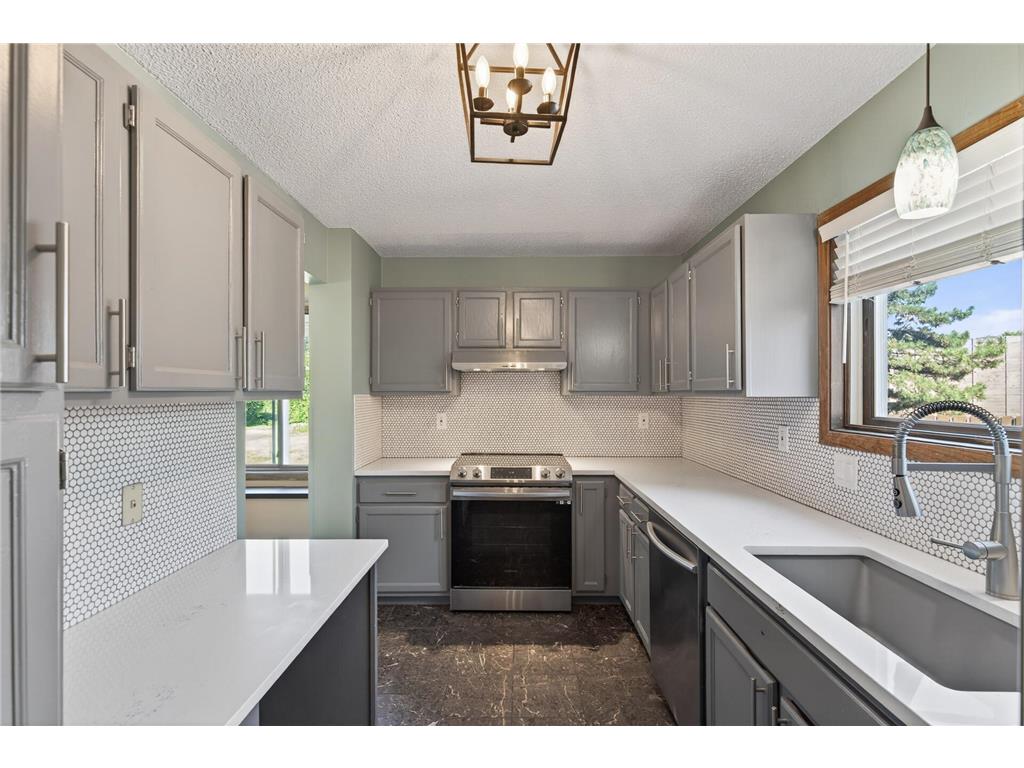 1421 63rd Lane Brooklyn Center MN 55430 7038445 image9