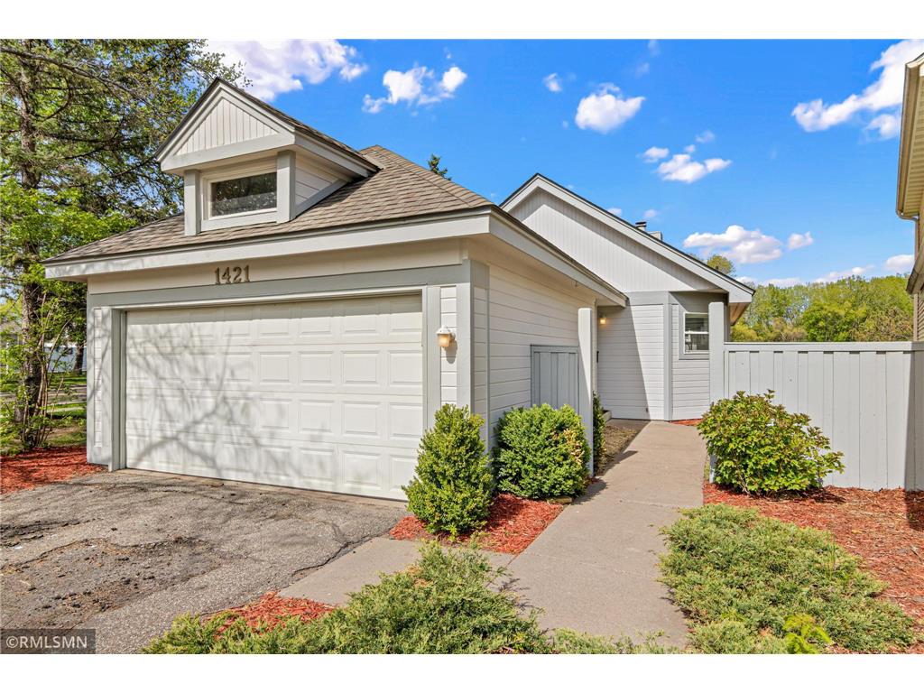 1421 Granada Trail N Oakdale MN 55128 7065086 image1