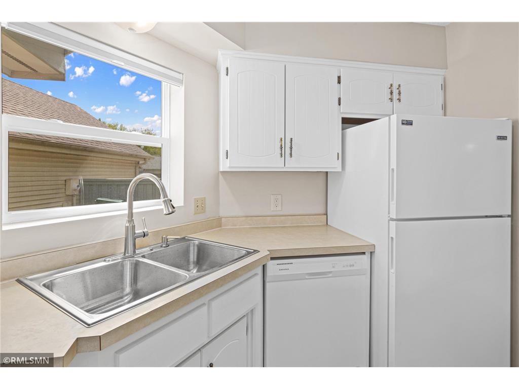 1421 Granada Trail N Oakdale MN 55128 7065086 image12