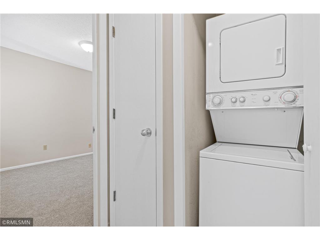 1421 Granada Trail N Oakdale MN 55128 7065086 image27