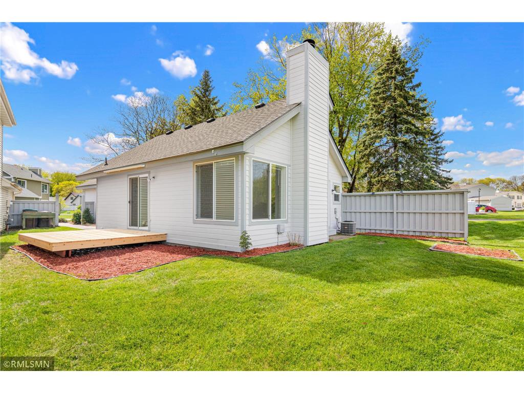 1421 Granada Trail N Oakdale MN 55128 7065086 image29