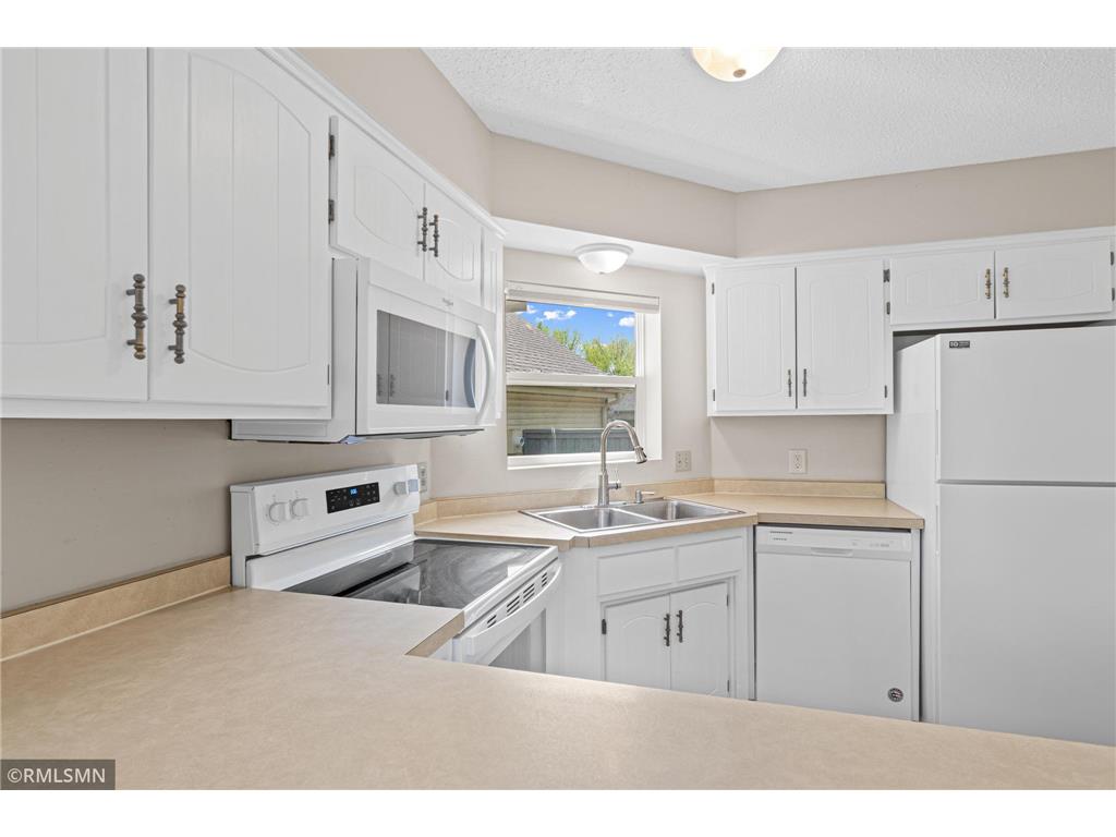 1421 Granada Trail N Oakdale MN 55128 7065086 image9