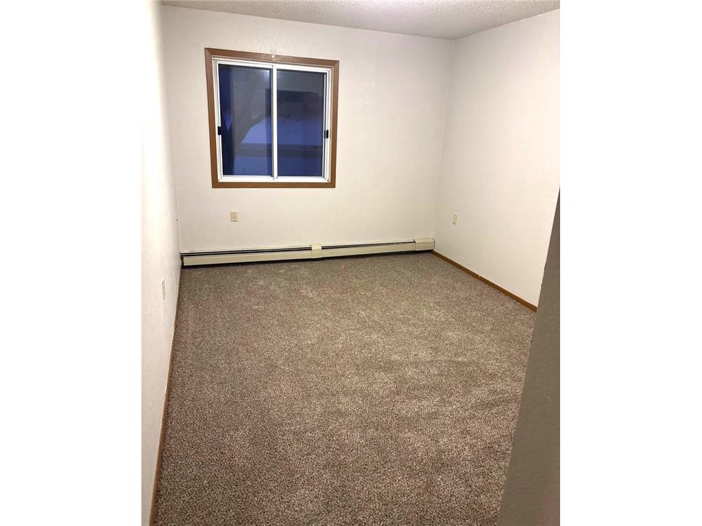 1421 Lake Avenue NW #410 Willmar MN 56201 7057599 image5