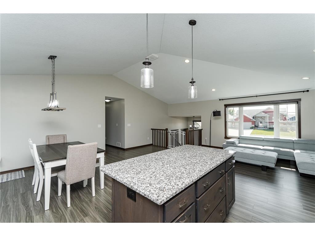 1421 Tunbridge Place NE Byron MN 55920 7001875 image12