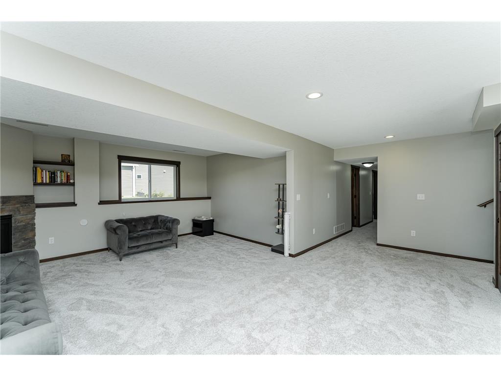 1421 Tunbridge Place NE Byron MN 55920 7001875 image23