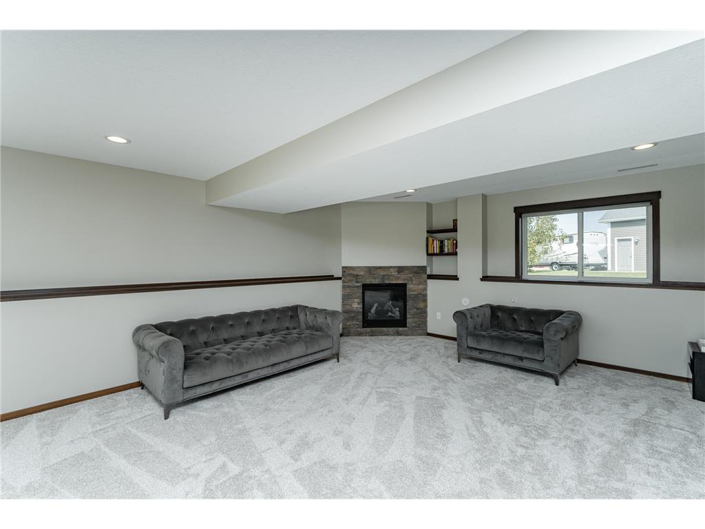 1421 Tunbridge Place NE Byron MN 55920 7001875 image25