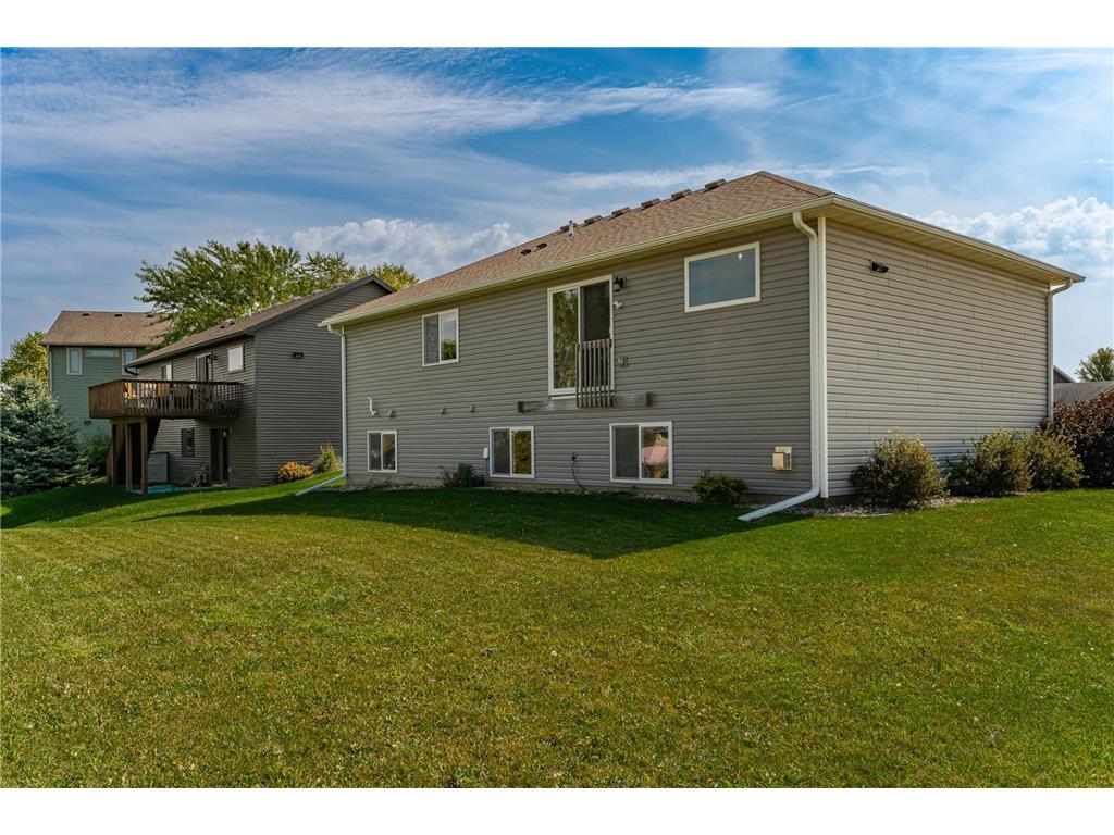 1421 Tunbridge Place NE Byron MN 55920 7001875 image3
