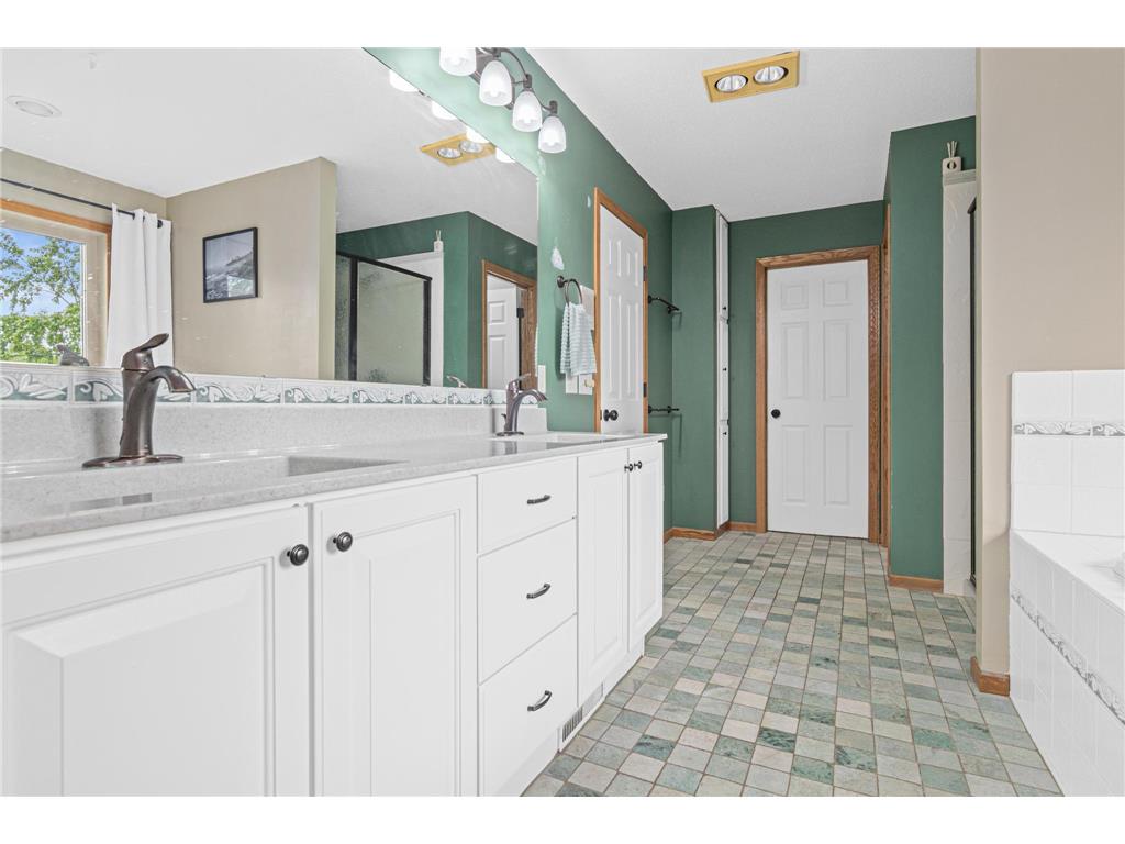 14217 Footbridge Way Apple Valley MN 55124 6746529 image32